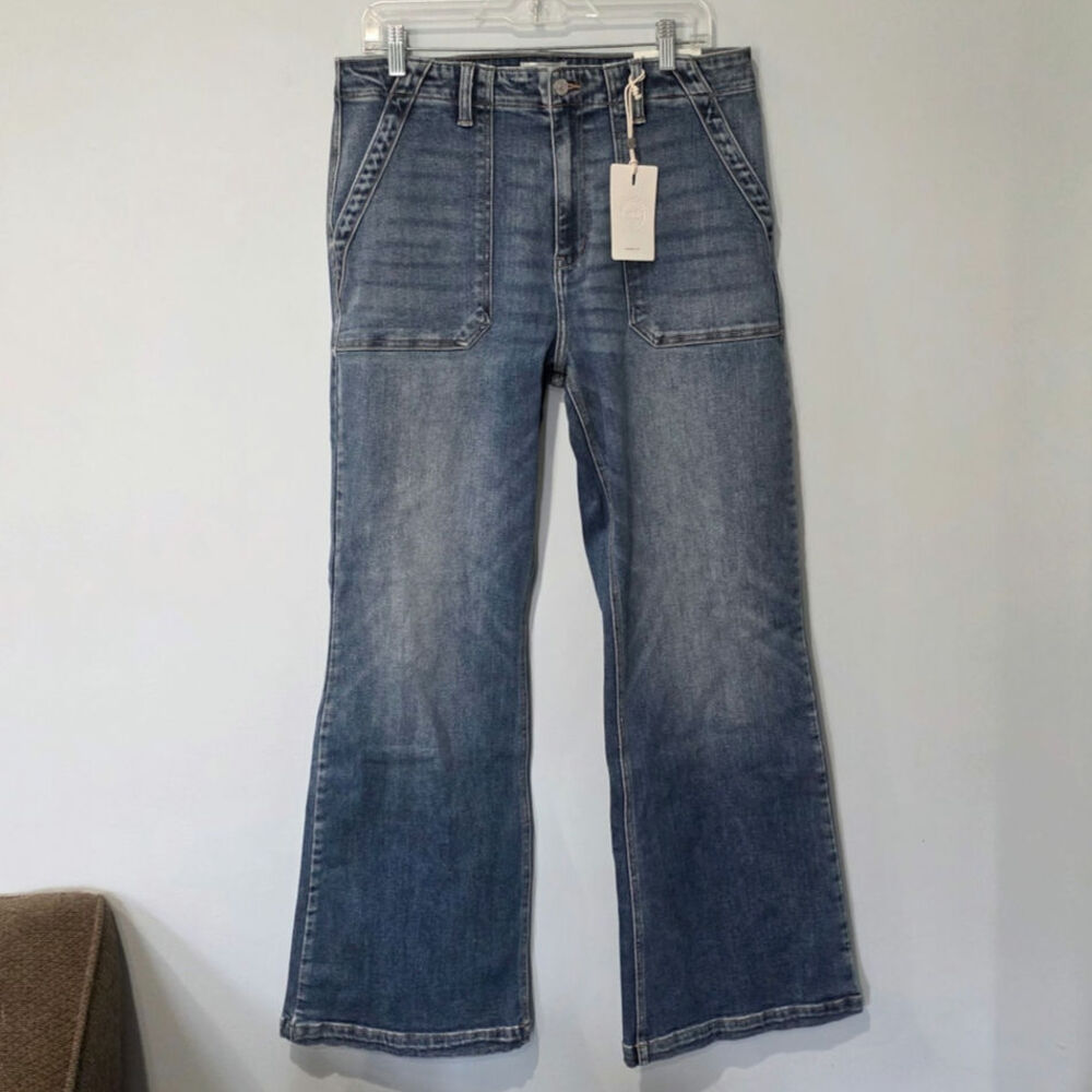 Kancan Women's High Rise Wide Flare Jeans Size 15 NWT Medium Wash